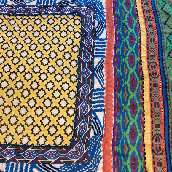 Beautiful scarf. Great detail and fun beaded tassels. - Picture 6 of 8